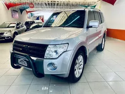 Mitsubishi Pajero Full