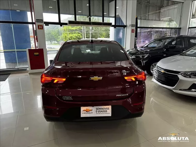 Chevrolet Onix Vermelho 6