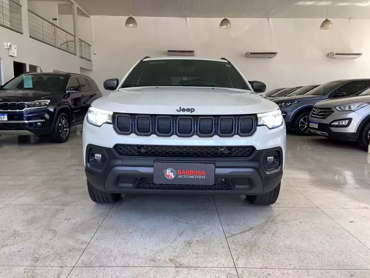 Jeep Compass Branco 14