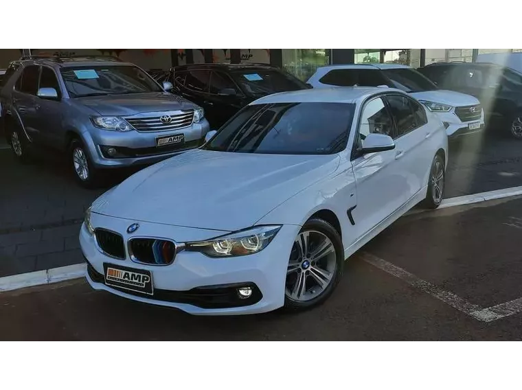 BMW 320i Branco 2