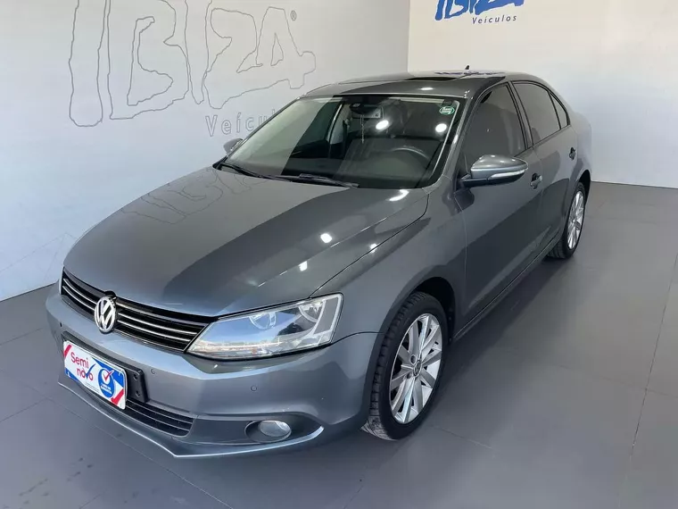 Volkswagen Jetta Cinza 6