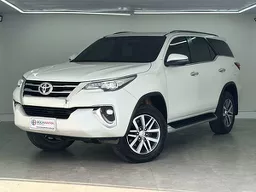 Toyota Hilux SW4