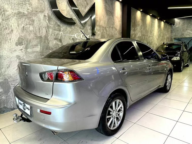 Mitsubishi Lancer Prata 12