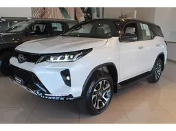 Toyota Hilux SW4