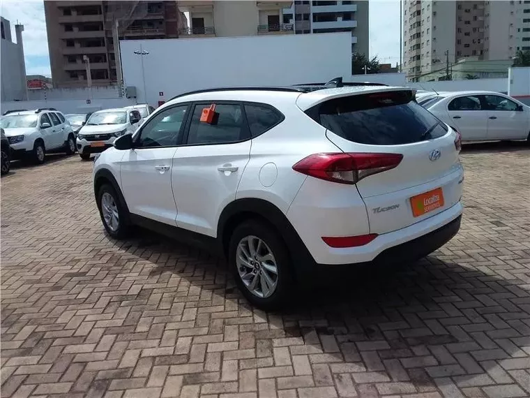 Hyundai Tucson Branco 8