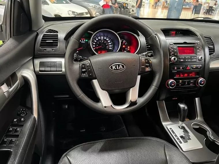 KIA Sorento Prata 12