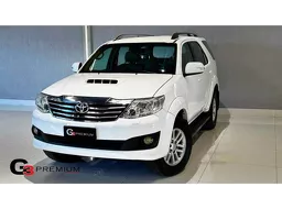 Toyota Hilux SW4