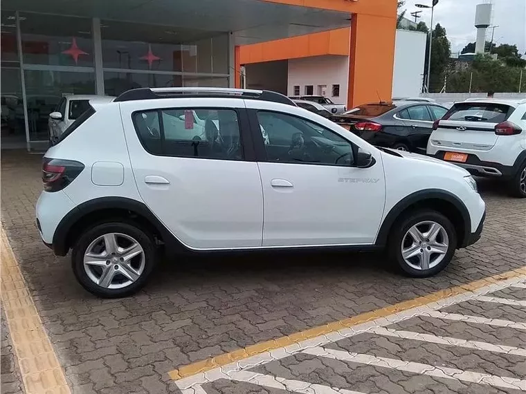 Renault Sandero Branco 3