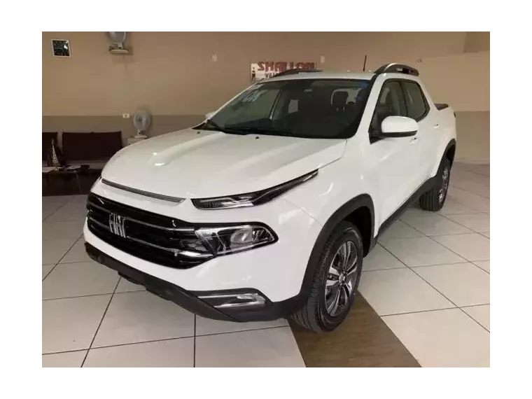 Fiat Toro Branco 1