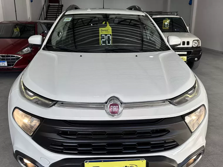 Fiat Toro Branco 2