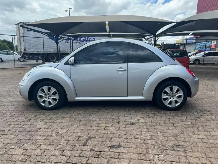 Volkswagen New Beetle Prata 12