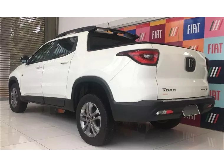 Fiat Toro Branco 8