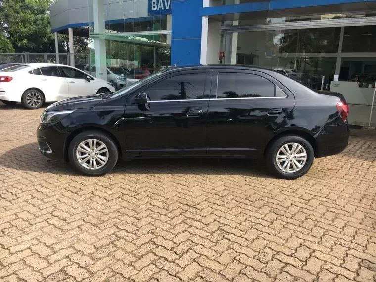 Chevrolet Cobalt Preto 3