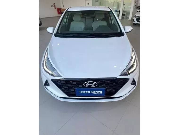 Hyundai HB20S Branco 3