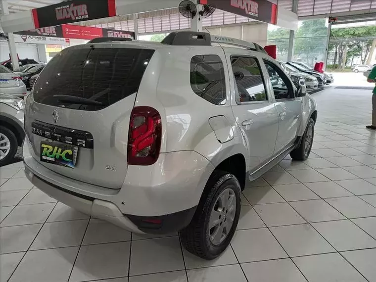 Renault Duster Prata 10