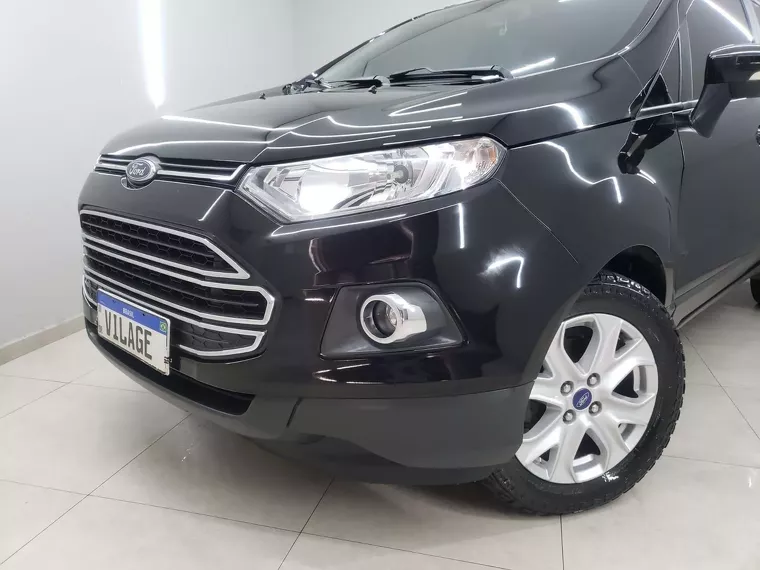 Ford Ecosport Preto 12