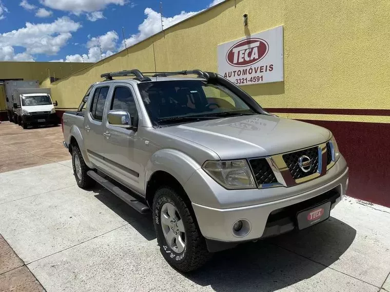 Nissan Frontier Prata 8