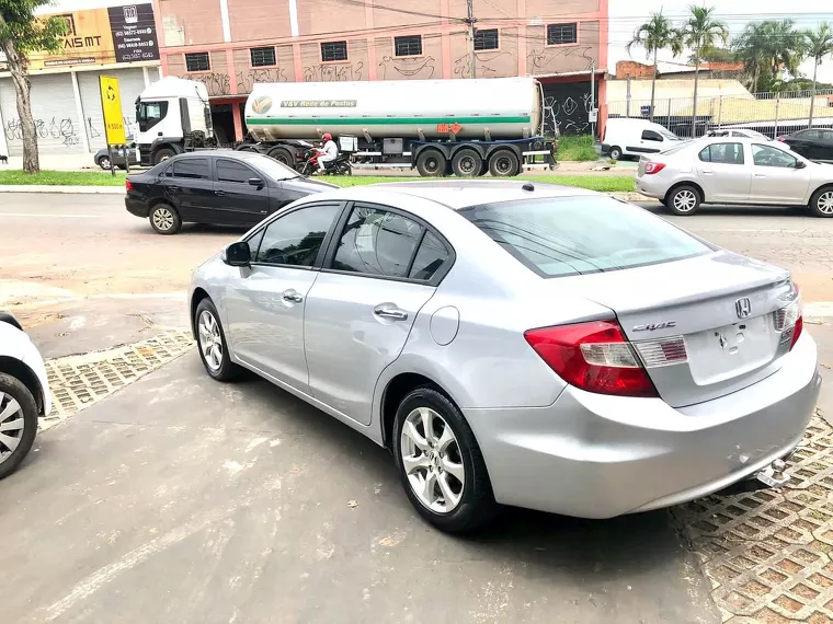 Honda Civic Prata 6