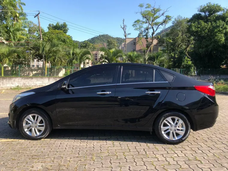 Hyundai HB20S Preto 9