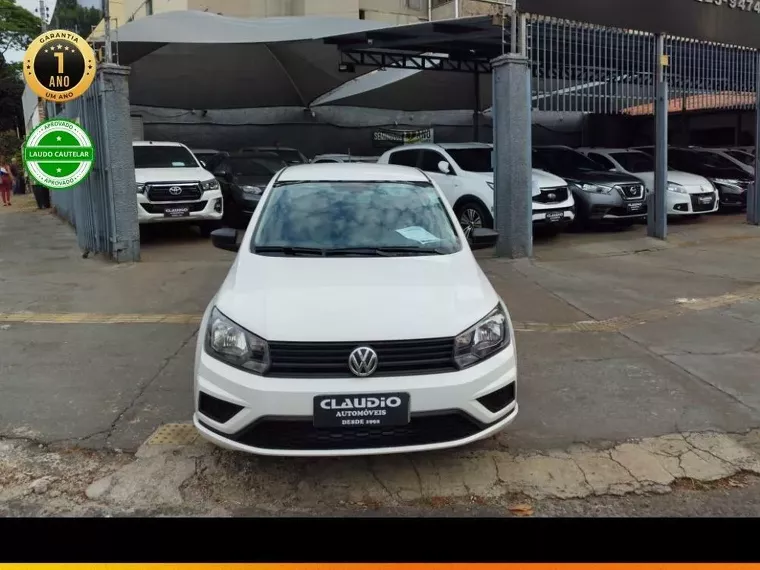 Volkswagen Voyage Branco 6