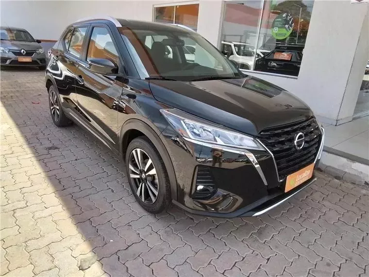 Nissan Kicks Preto 3