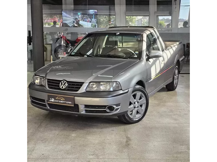 Volkswagen Saveiro Cinza 1