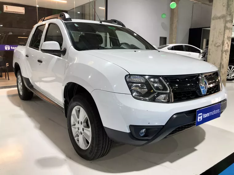 Renault Duster Oroch Branco 12