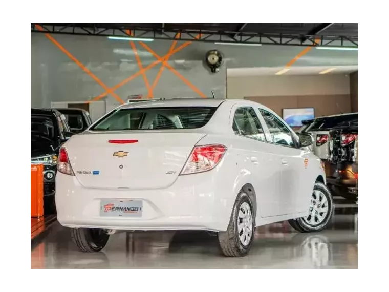 Chevrolet Prisma Branco 8