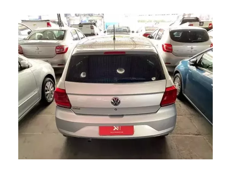 Volkswagen Gol Prata 8