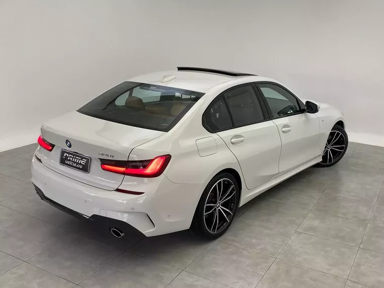 BMW 320i Branco 11