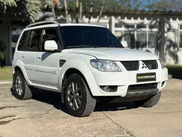 Mitsubishi Pajero TR4