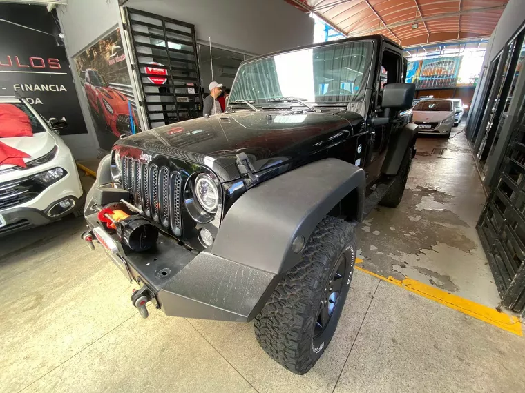 Jeep Wrangler Preto 10