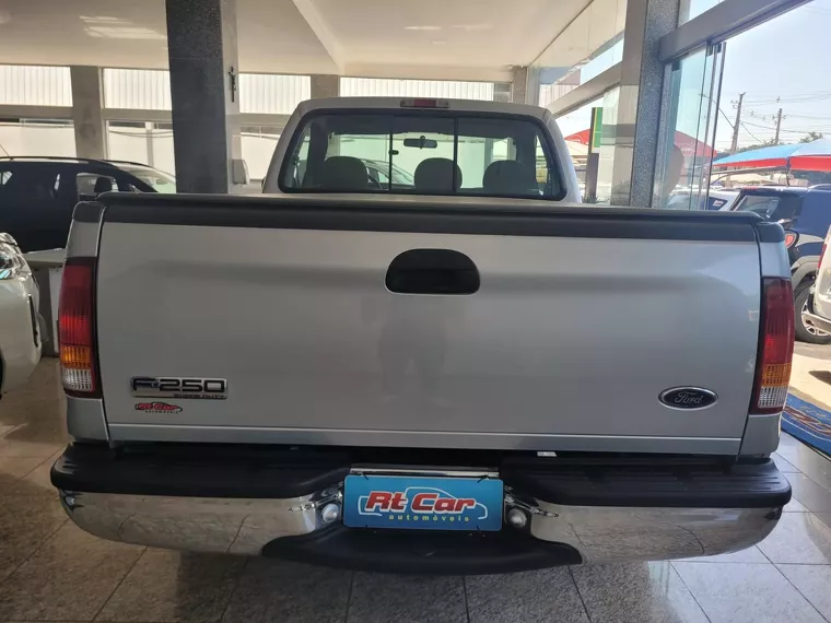 Ford F-250 Prata 15