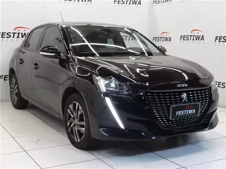 Peugeot 208 Preto 5