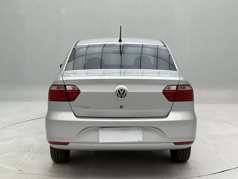 Volkswagen Voyage Prata 16