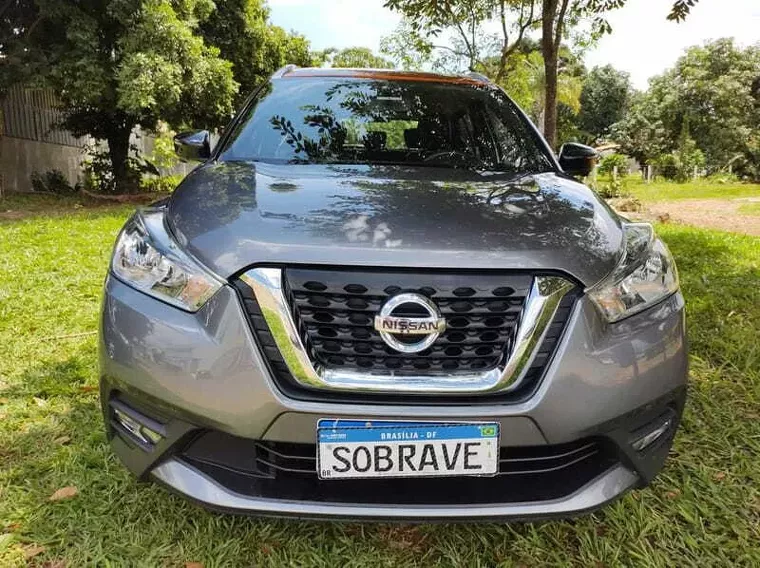 Nissan Kicks Cinza 10