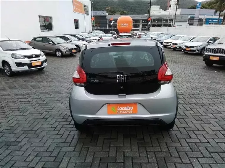 Fiat Mobi Prata 2