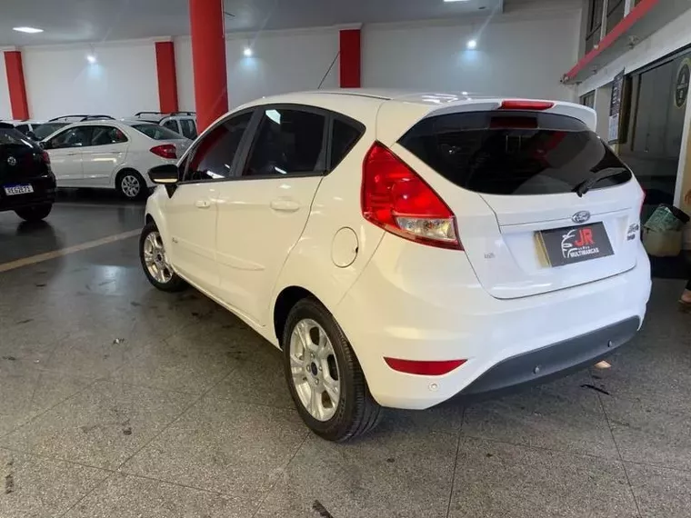 Ford Fiesta Branco 5