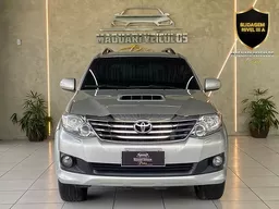 Toyota Hilux SW4