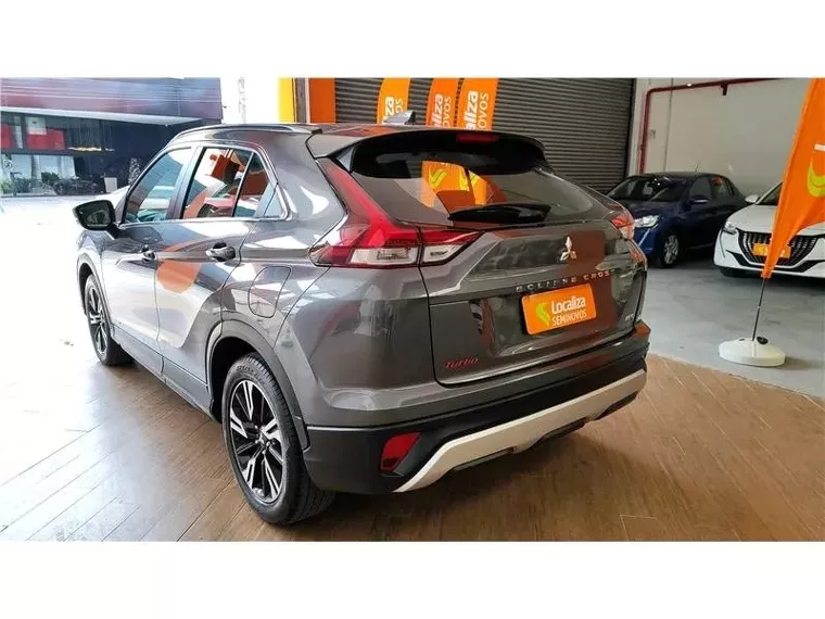 Mitsubishi Eclipse Cross Cinza 4