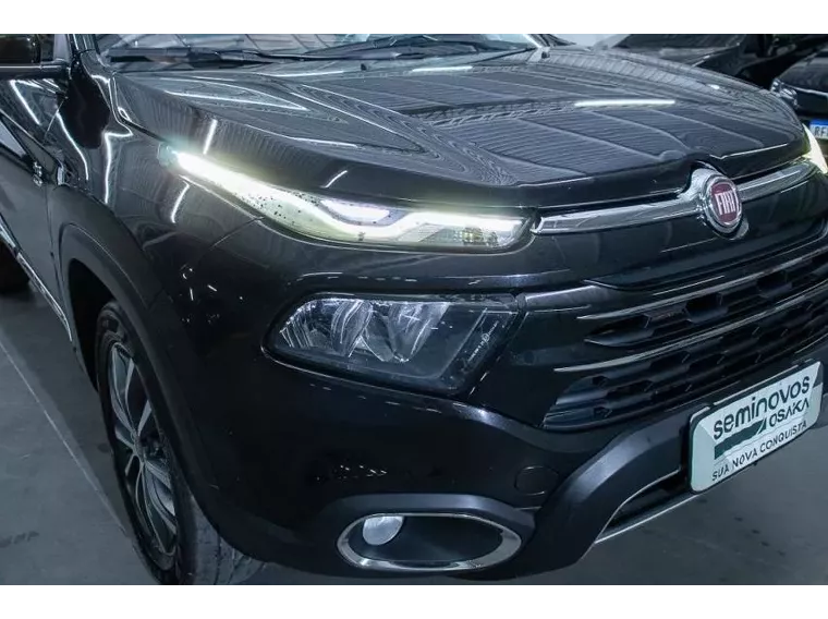 Fiat Toro Preto 9