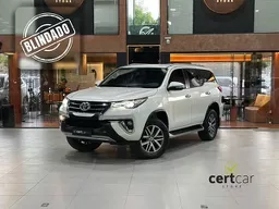 Toyota Hilux SW4