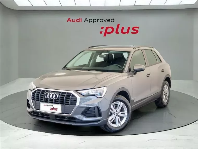 Audi Q3 Cinza 5