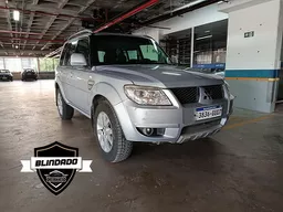Mitsubishi Pajero TR4