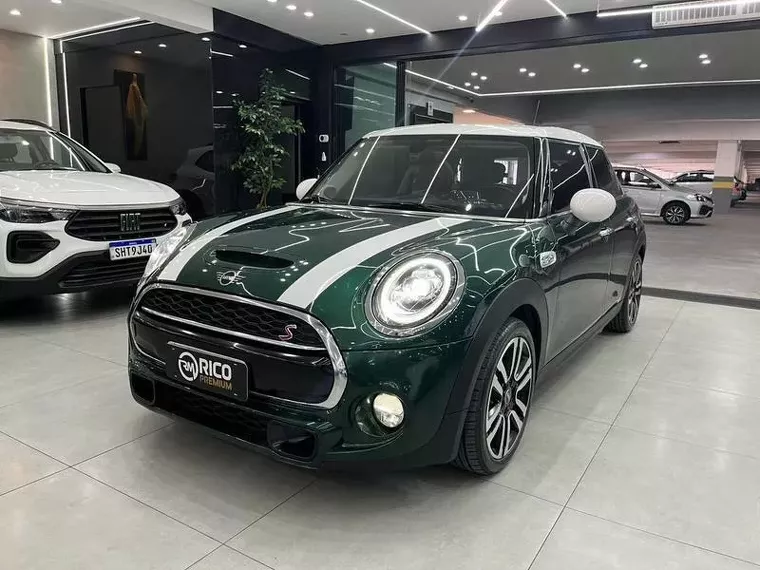 Mini Cooper Verde 1