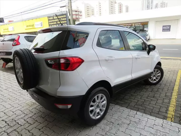 Ford Ecosport Branco 6