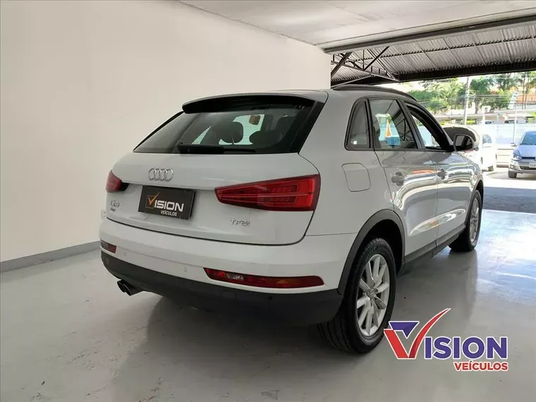 Audi Q3 Branco 10