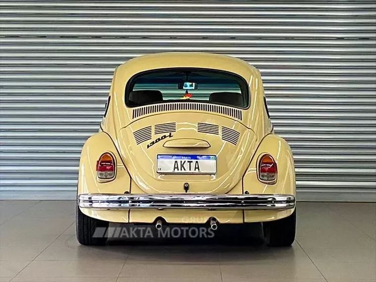 Volkswagen Fusca Bege 11