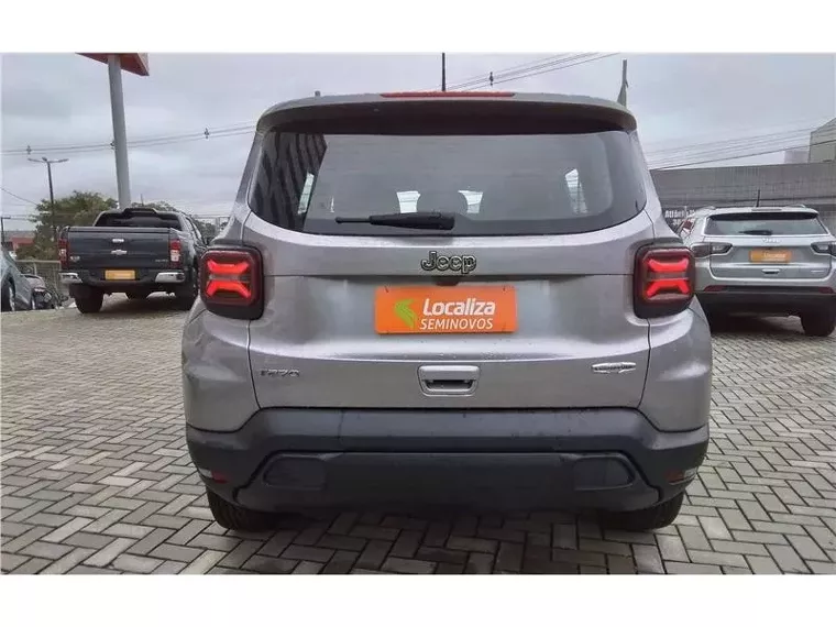 Jeep Renegade Prata 8