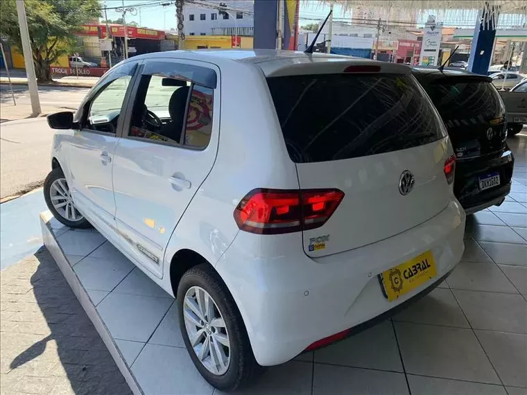 Volkswagen Fox Branco 4